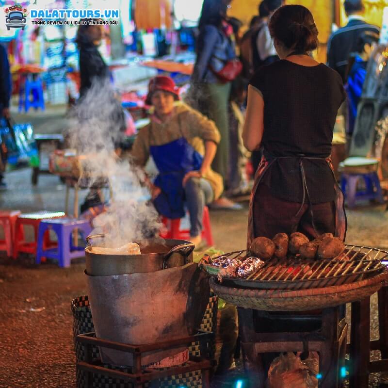 Ẩm thực chợ đêm Đà Lạt