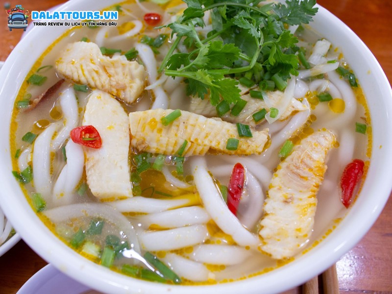 Bánh canh cá lóc tại Đà Lạt