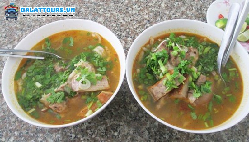 Bánh canh Xuân An tại Đà Lạt