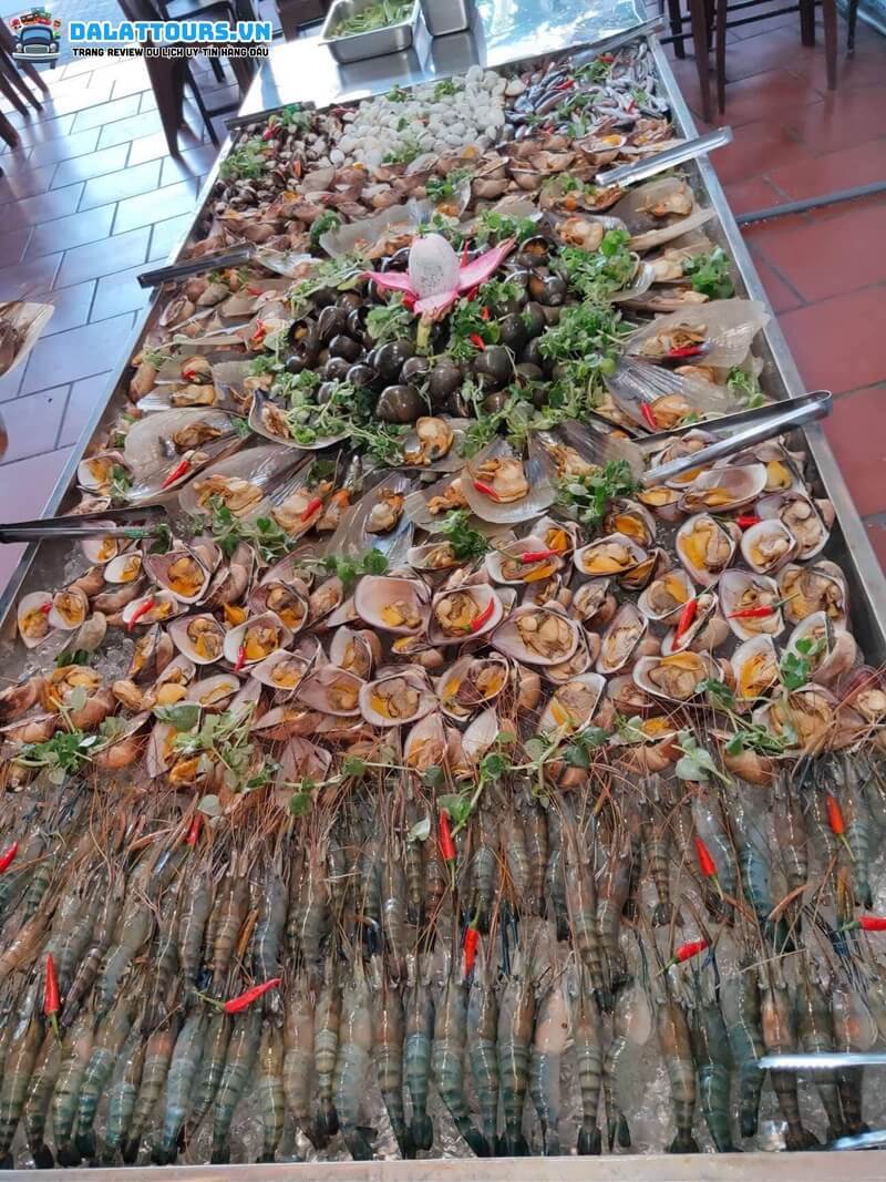 Hải sản tại Buffet nướng Thuần Việt