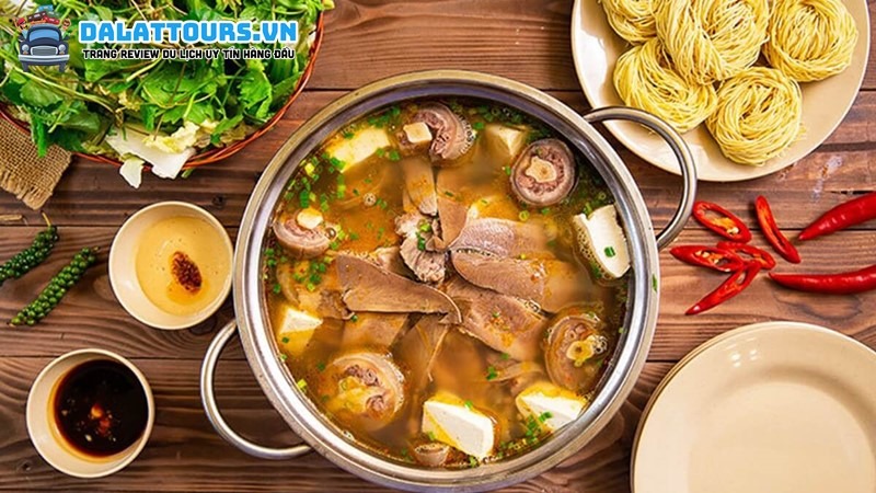 Lẩu Bò Sáu Ri thơm ngon hấp dẫn