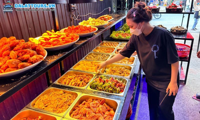 Buffet ngon Manwah Taiwanese Hotpot 