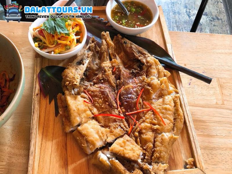 Quán ăn MAYs Urban Thai Dine Quận 2