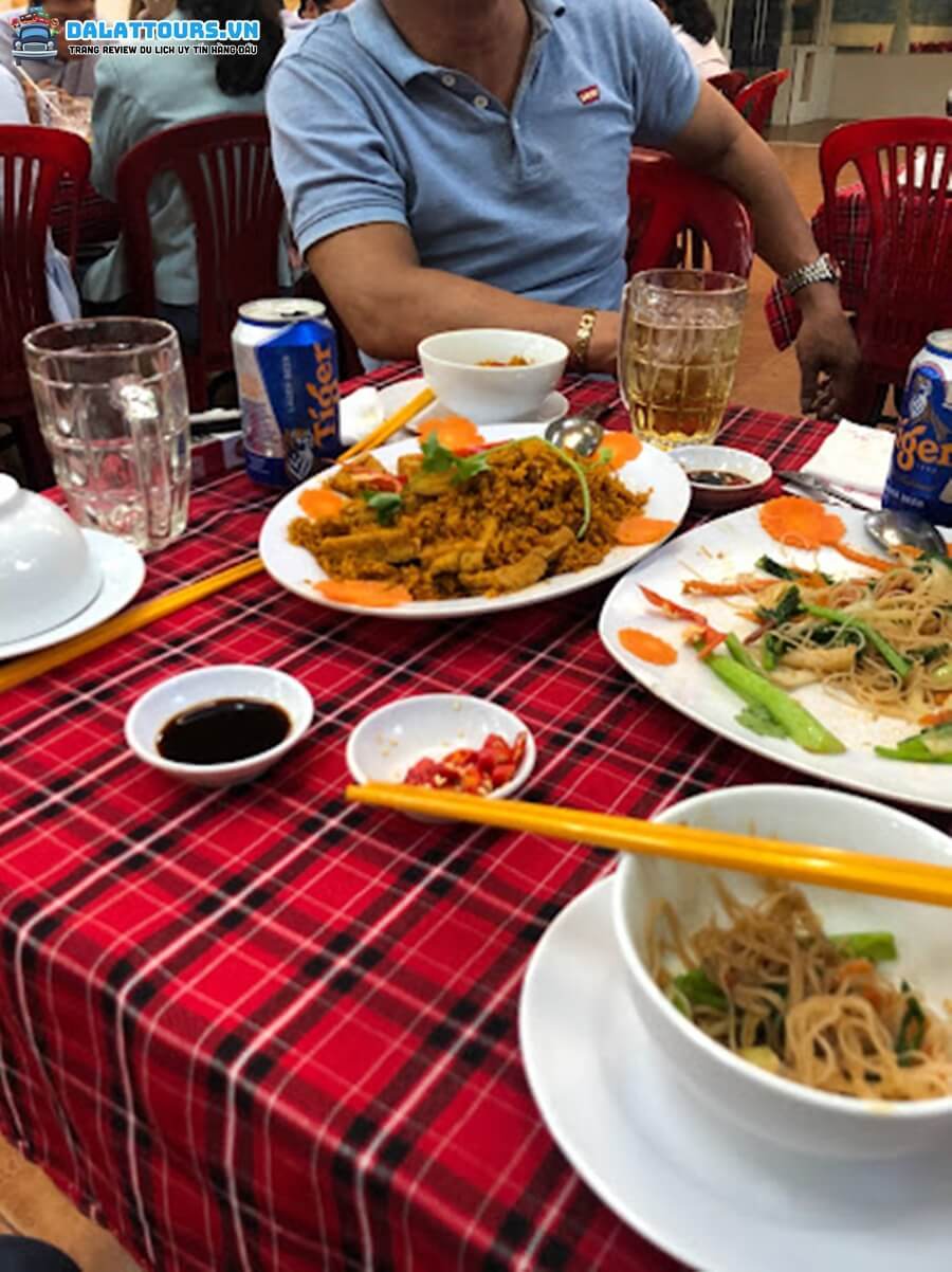 Quán ăn Vọng Các Sài Gòn