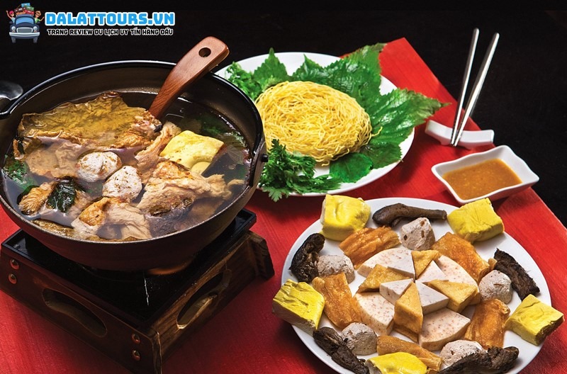 Thưởng thức buffet tại Quán Chay Quan Âm