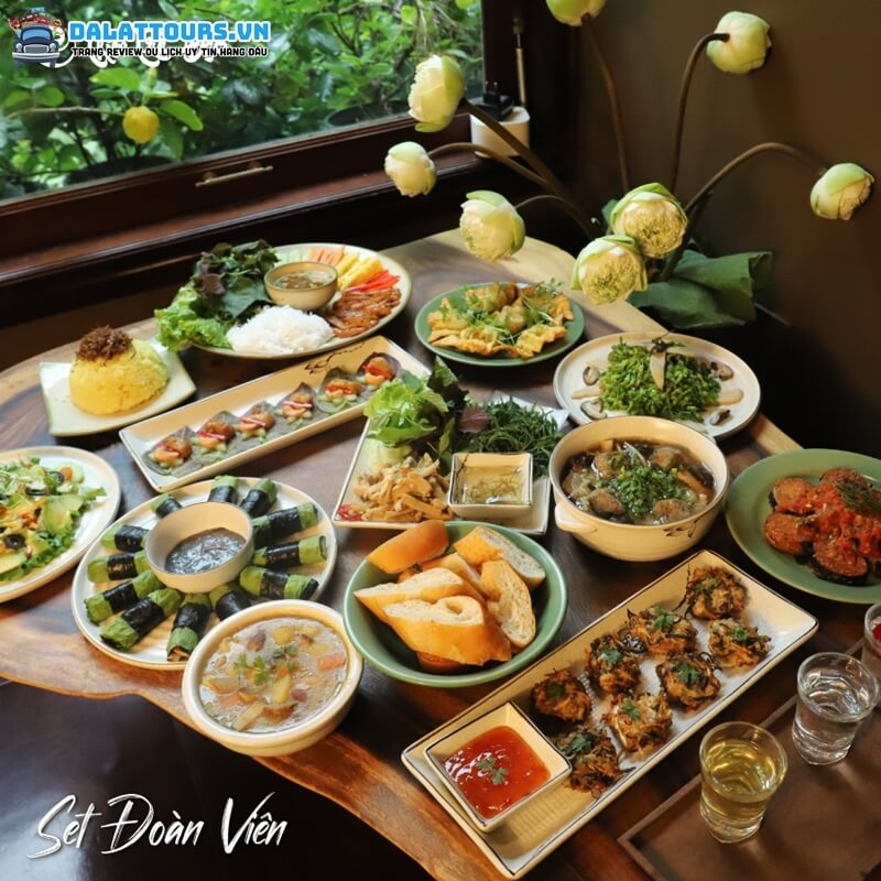 Cơm chay Hà Nội Thiên Trà Đạo