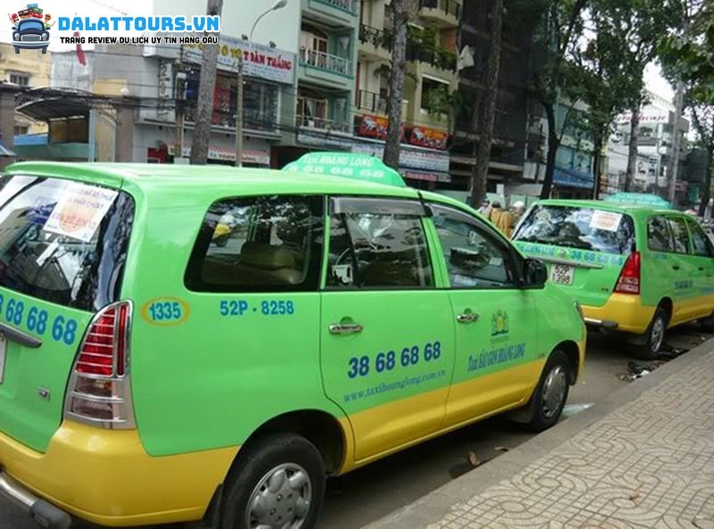 Taxi Hoàng Long