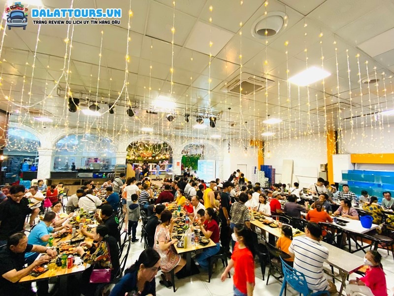 Quán buffet đông khách tại quận 5