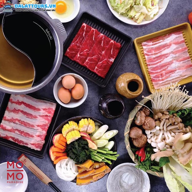 Menu đa dạng tại Mo Mo Paradise quận 1