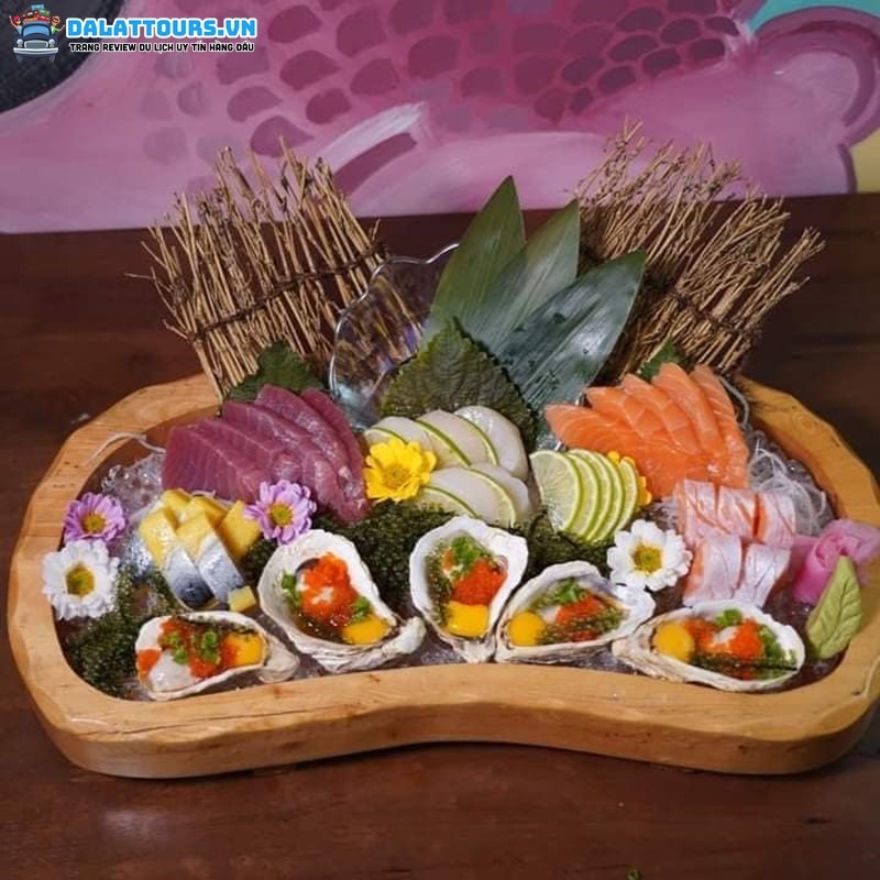 Menu hấp dẫn tại Uchi Sushi Buffet 