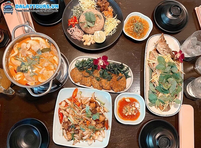 Thưởng thức món ngon tại Localthai – Thai Restaurant 