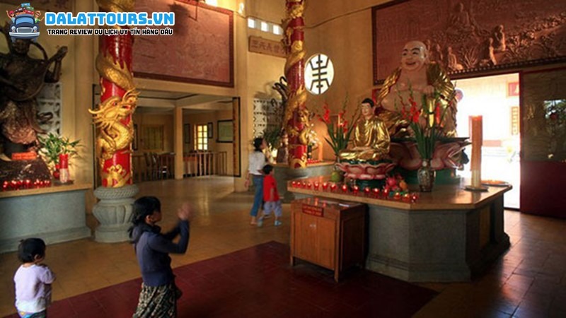 Khám phá lịch sử chùa Tàu